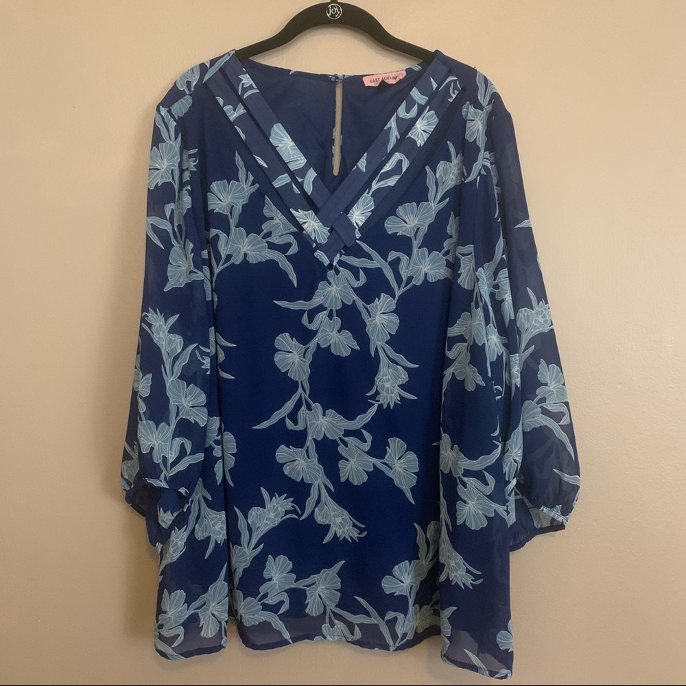 Chic Blue Floral Women's Blouse